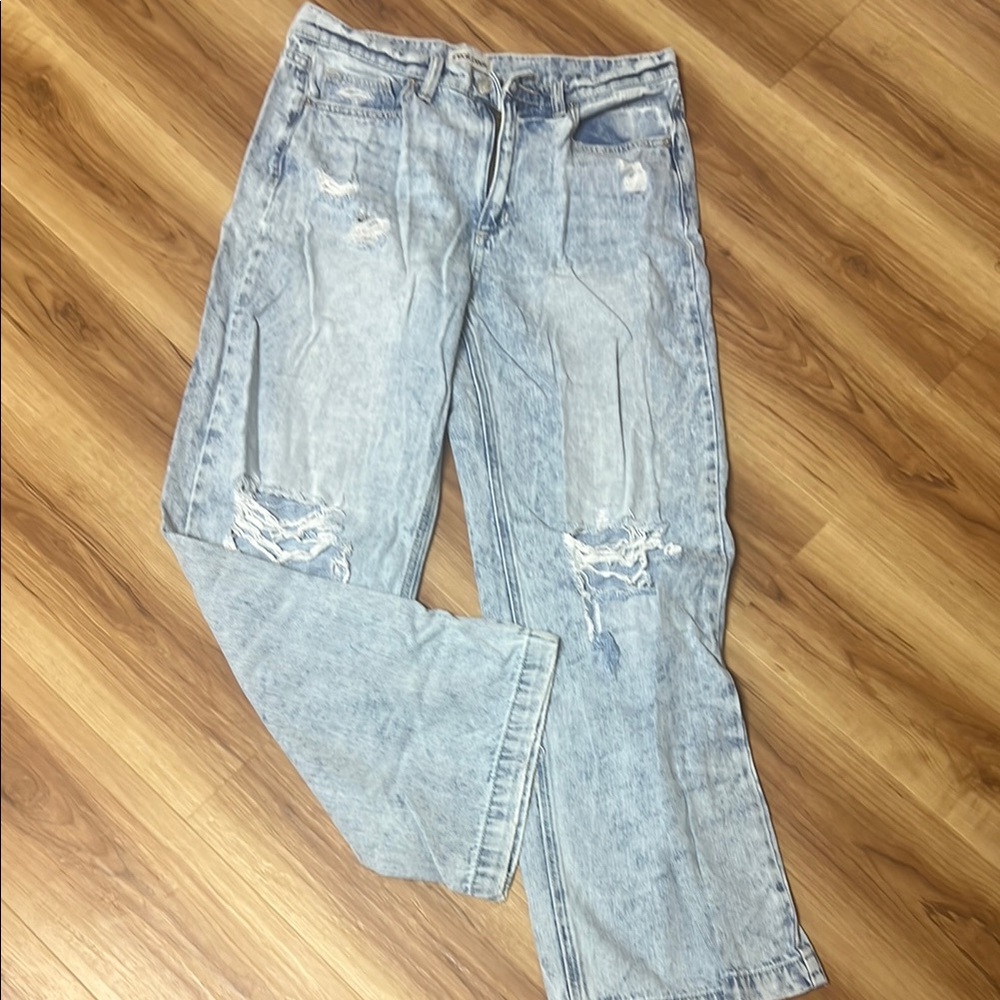 Sneak Peek Blue Straight Leg Jeans with Classic Style Sz 29